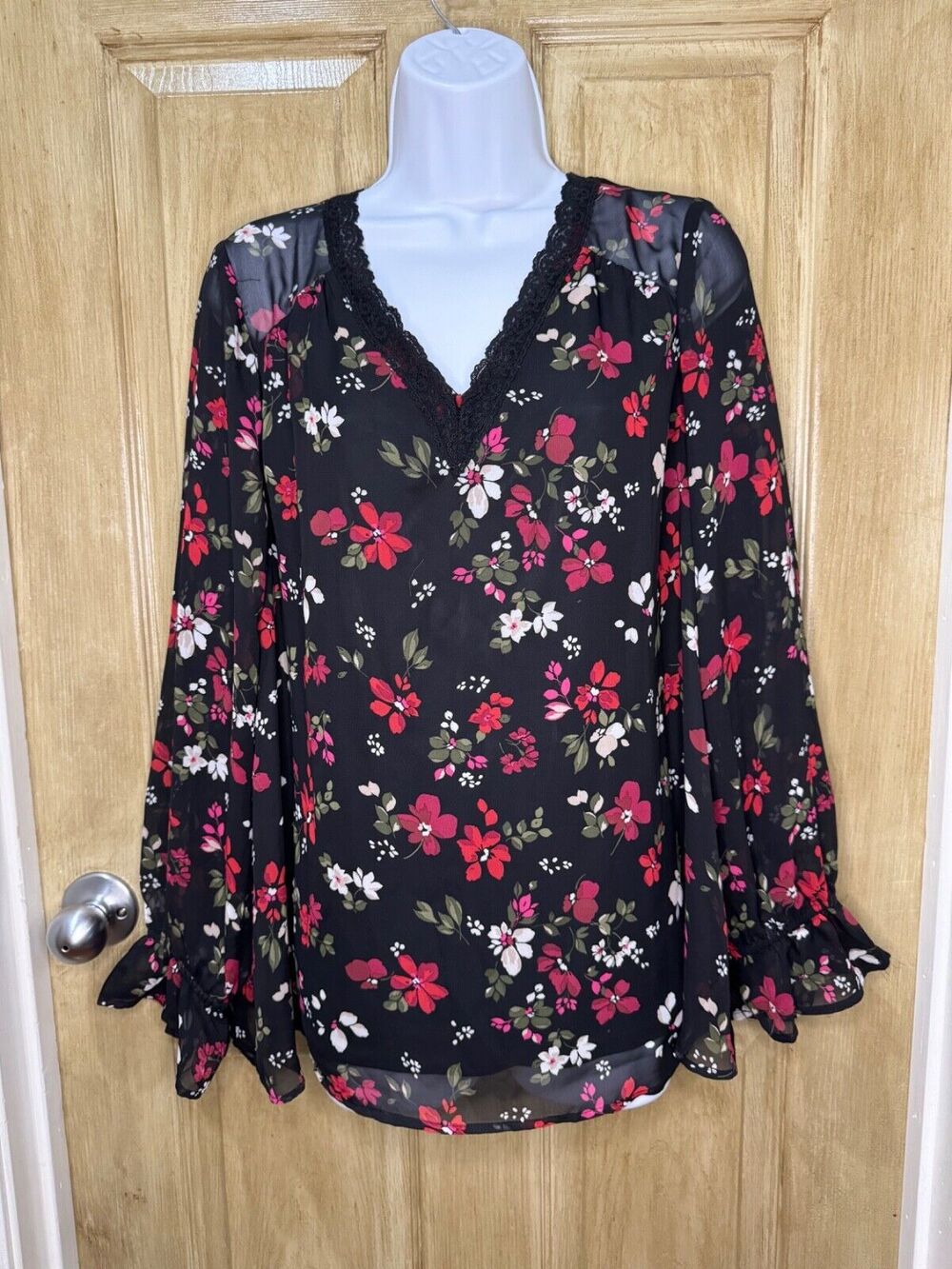 Lane Bryant Womens Black Red Floral Print Lace Sheer Lined Top Size 14